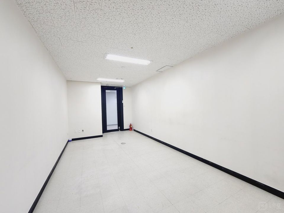 ◈가산역초저렴사무실◈전용8평◈즉시입주가능◈ 매물의 6번째 사진