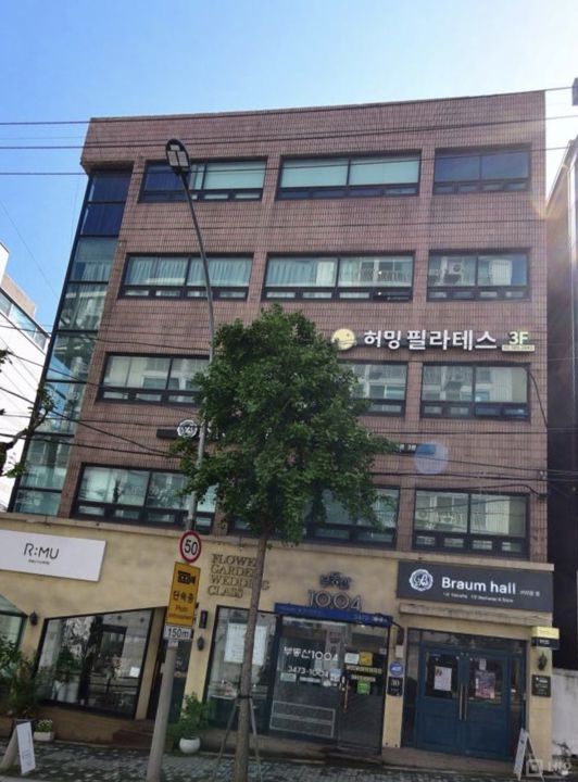 서초동 대로변에 위치한 의류판매점 매물의 5번째 사진