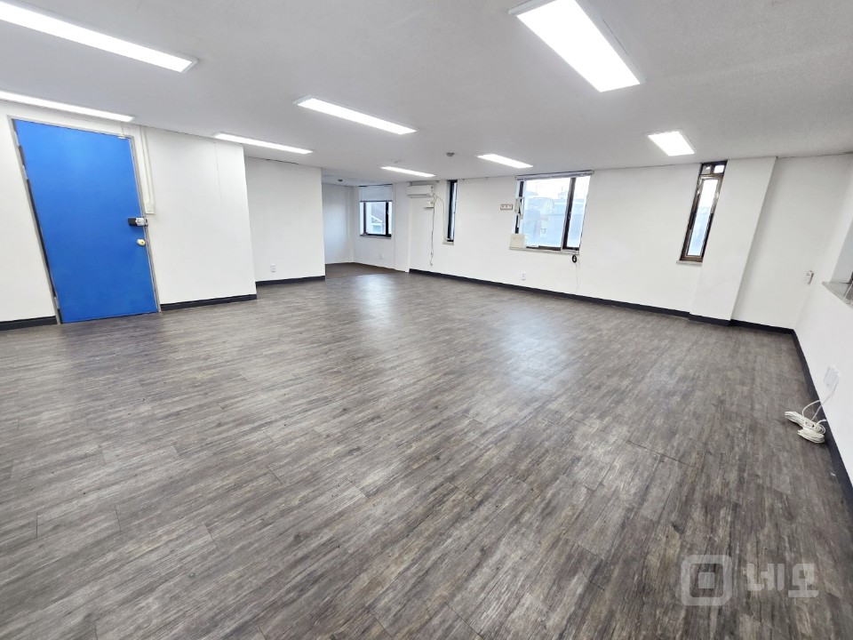 ▶▶ 홍대합정 더블역세권 ㅣ엘베ㅣ가성비터지는 사무실! 매물의 2번째 사진