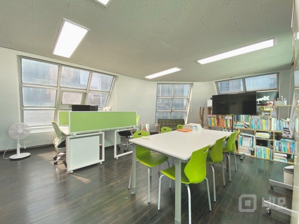 SY 무권리 메세나 폴리스 인근 가성비 좋은 유니크한 사무실 매물의 6번째 사진