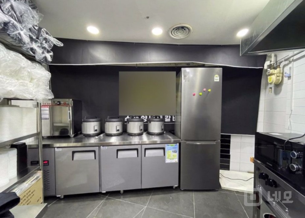 교대역 초역세권 지하1층 푸드코트매물 매물의 3번째 사진