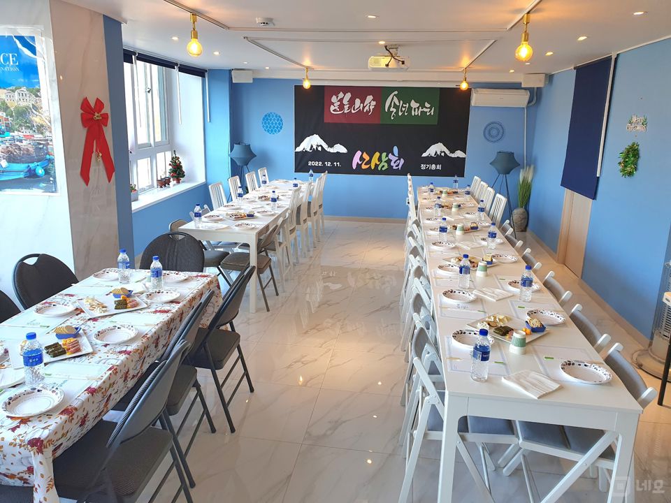 사간동 안국역 역세권, 경복궁 뷰로 소문난 레스토랑 매물의 1번째 사진