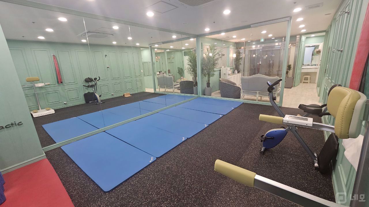 기흥구 보정동, 도로변 위치, 깔끔한 인테리어 완비된 3층 상가 임대 매물의 3번째 사진