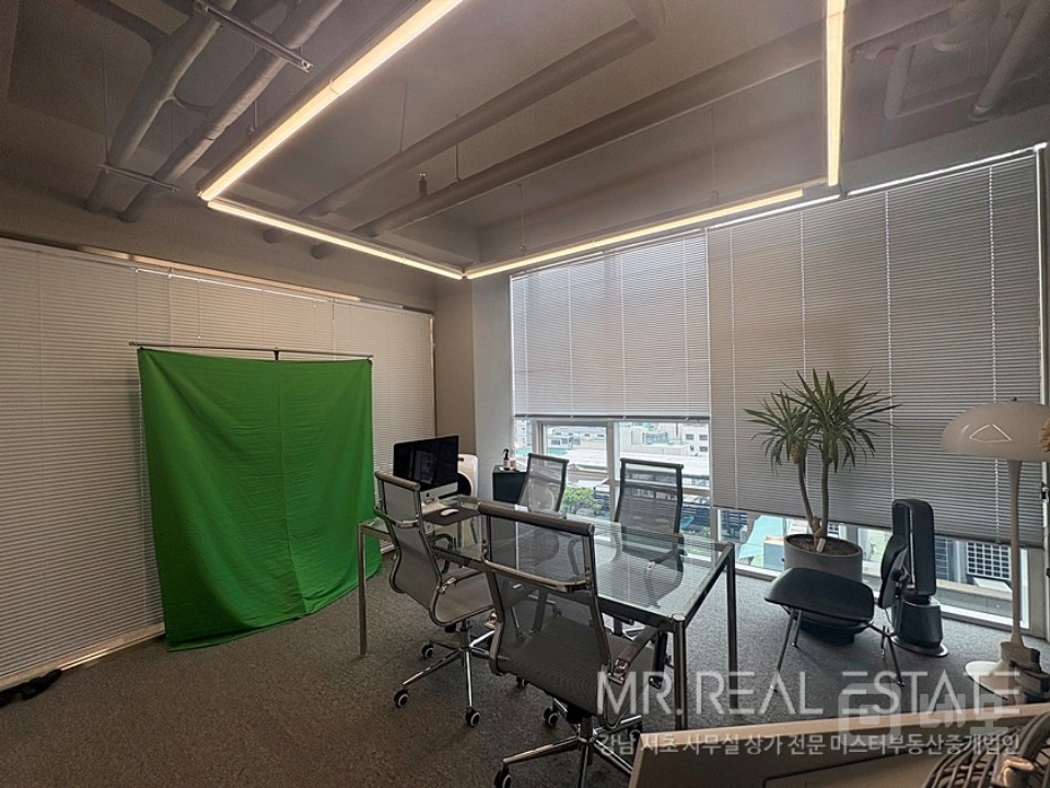 역삼역3분 ACE인테리어 통유리 뷰맛집 매물의 8번째 사진