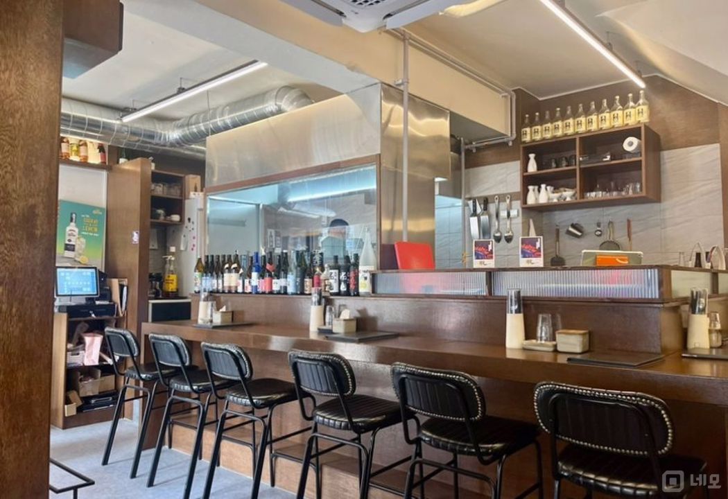 유동 인구 많은, 군자역 부근에 위치한 1층 이자카야 매물의 2번째 사진