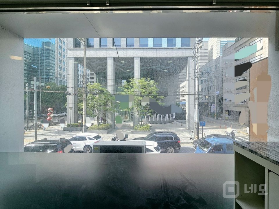 ⚡위치대비금액⚡ 유동인구 多, 노출성 매물의 1번째 사진