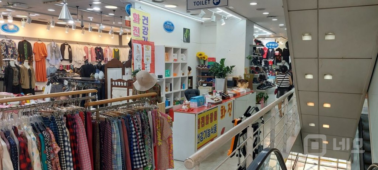 천호동 로데오거리 입구 나비빌딩 내 2층 상가 매매 임대차 구합니다 매물의 16번째 사진