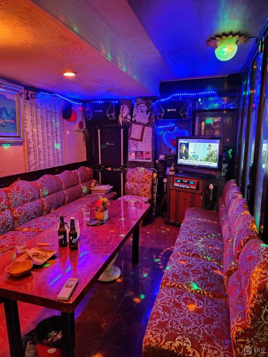 중심상권, 유동인구 많은 한강로1가 2종 유흥주점 매물의 1번째 사진