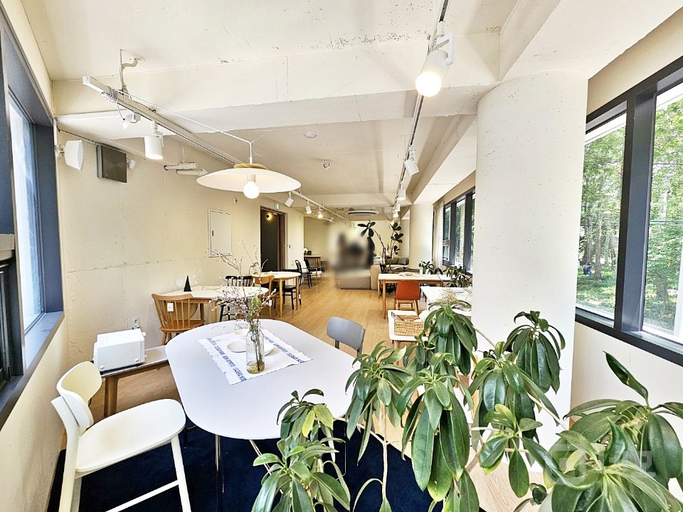 🌈 채광의 차이가 느껴지십니까? 매물의 4번째 사진