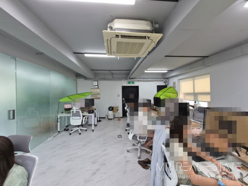 ★인테리어최상SS급.평수대비가성비甲.자주식주차.빠른계약예상★ 매물의 4번째 사진