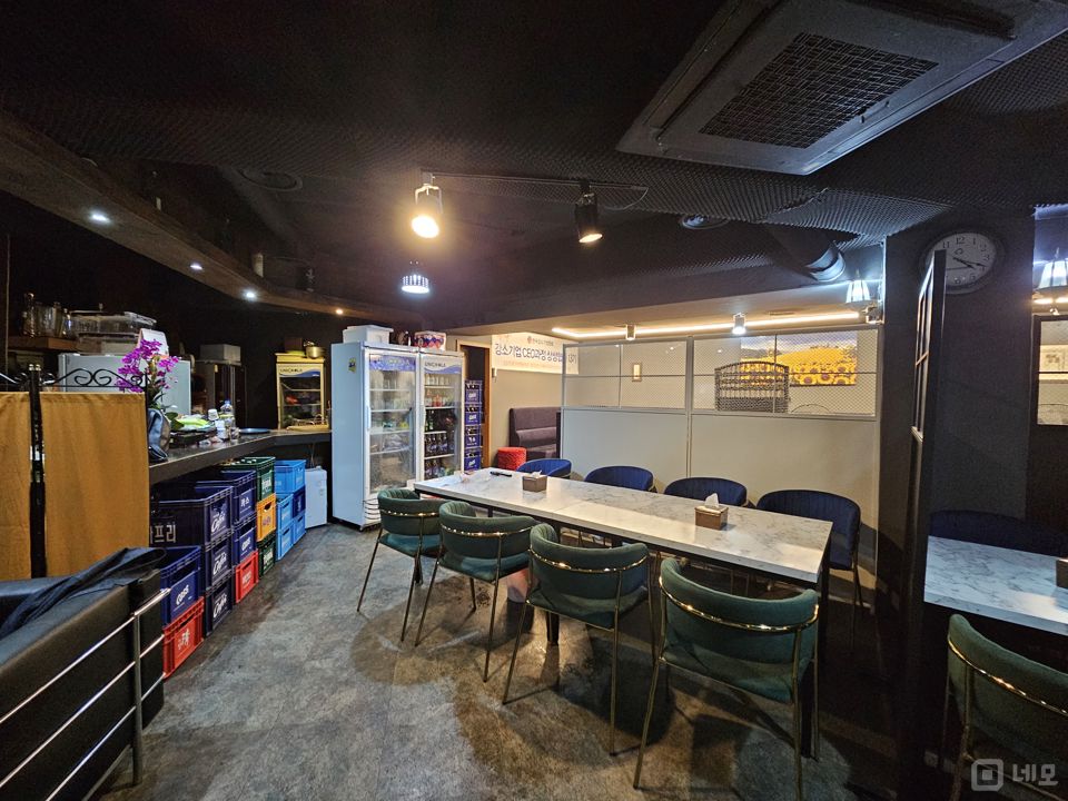 월세 저렴한 봉천동 서울대후문 상권 지하1층 호프집 매물의 1번째 사진