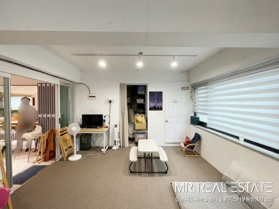 신사역 도보2분 교회 선호 2,3 층 통임대 인테리어 완비 매물의 7번째 사진