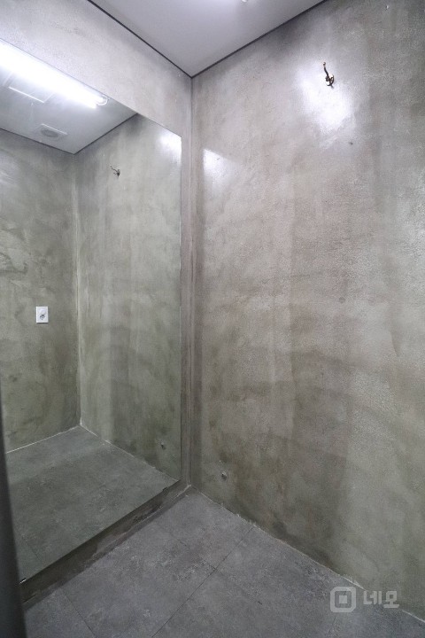 홍대입구역 합정역 도보 10분 편리한 위치의 신축급 무권리 1층 사무실 매물의 14번째 사진