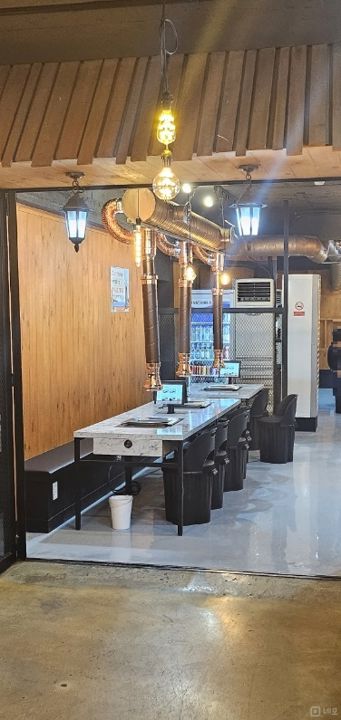 시설집기 포함 인테리어 완비된 갈현동 고깃집 매물의 4번째 사진