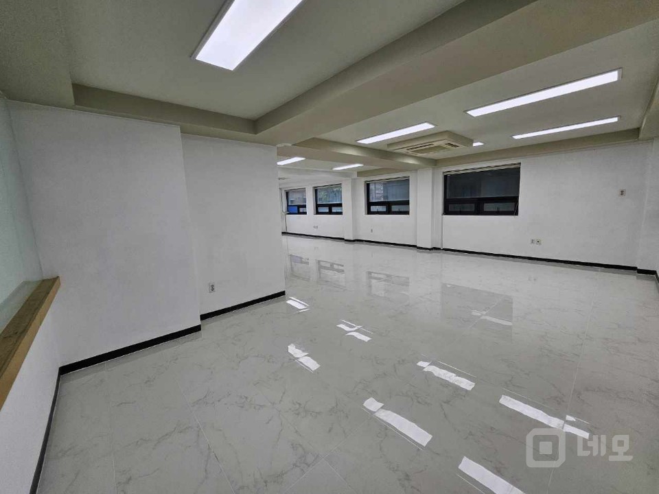 강남구 역삼동 역세권 2층 사무실 임대 매물의 3번째 사진