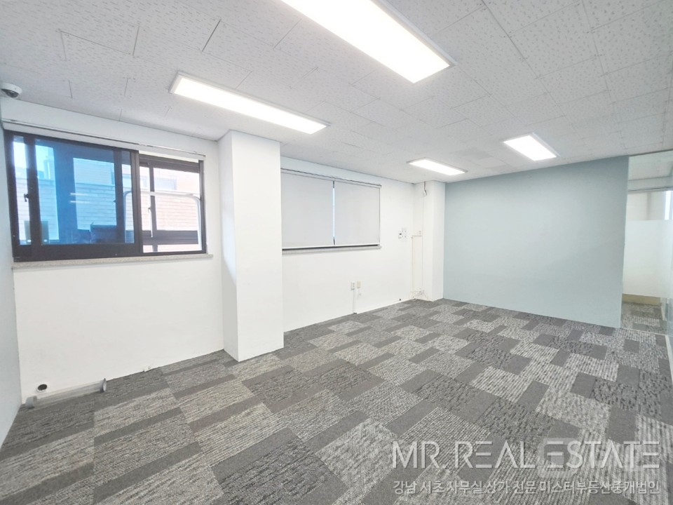 역삼동ACE.유리룸2.탕비有.주차1대.엘베有 매물의 5번째 사진