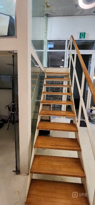 무권리~!! 서교동4M 초고천장 프라이빗 스튜디오 매물의 19번째 사진