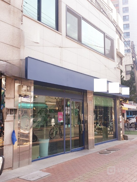 신설동 먹자골목 오피스타운 핫플레이스 역세권 통창 베이커리 카페 매물의 16번째 사진