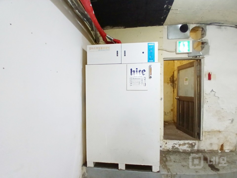 GATE 유동인구 풍부한 연희굴다리 바로 인근 무권리 상가 매물의 10번째 사진
