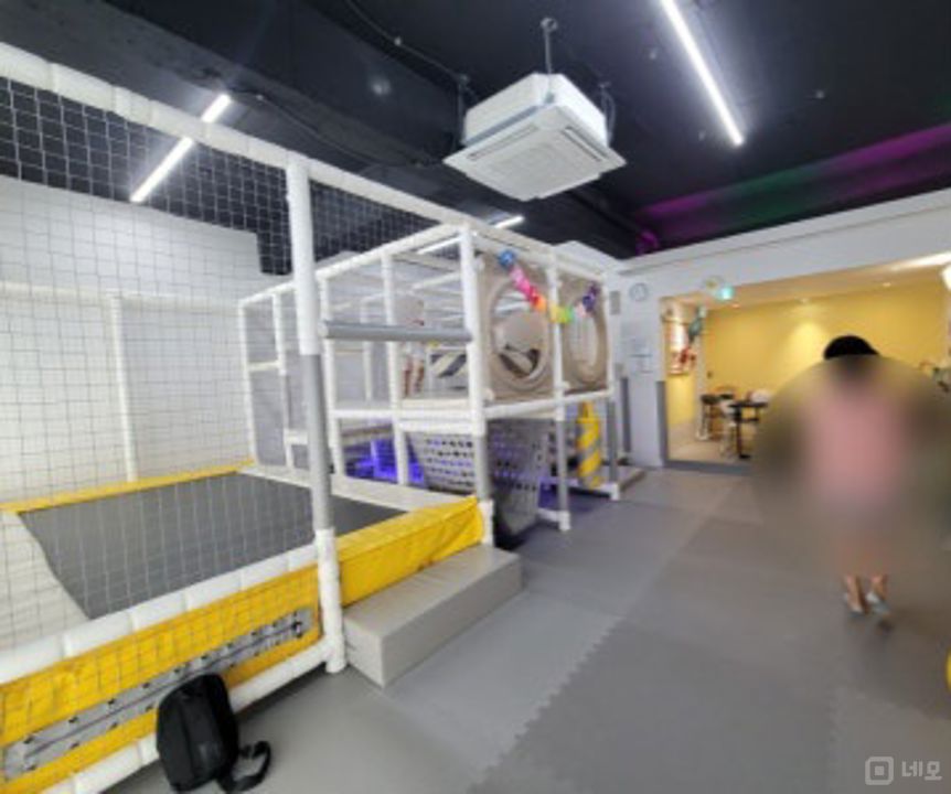전농동 위치조건 훌륭한 키즈카페 매물의 1번째 사진