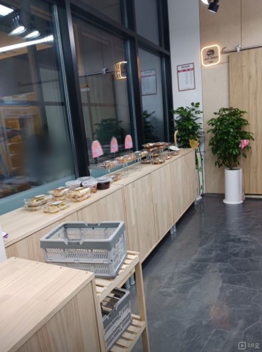 역북동 1,260세대 바로 앞 가시성 좋은 반찬 무인판매점 매물의 3번째 사진