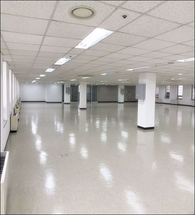 ●학동역 10번 출구 도보 2분 이내 위치! 내부 매우 깨끗합니다 ! 매물의 4번째 사진