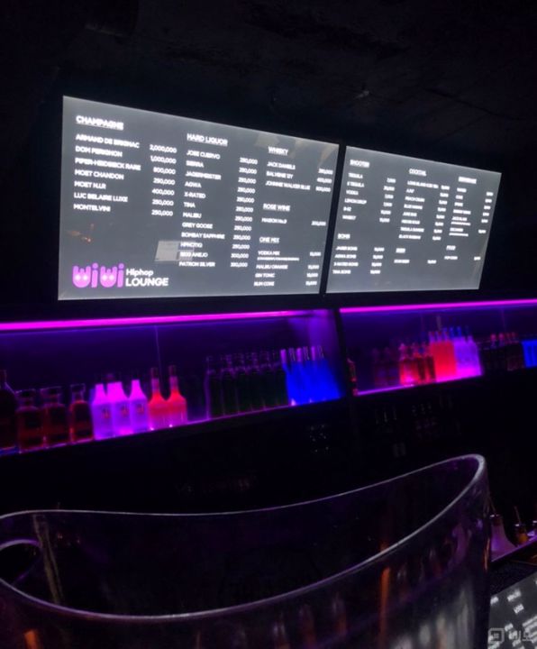 번화가 상권, 신사동 가로수길 상권에 위치한 지하1층 라운지바 매물의 4번째 사진