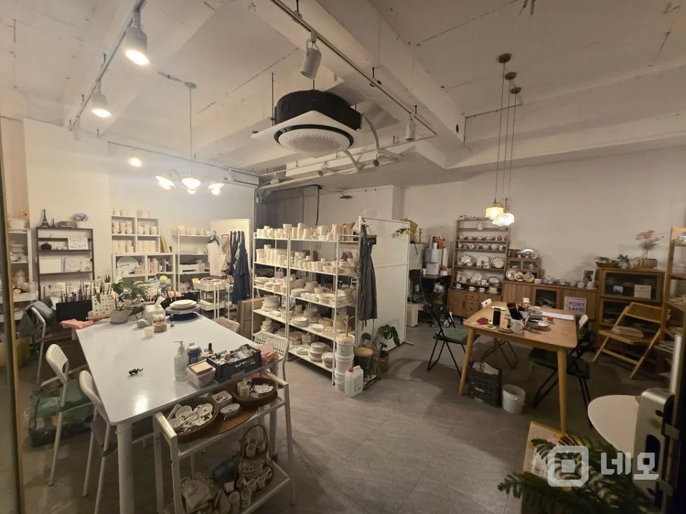 용인 남향코너 통창 예쁜건물(도자기공방운영중) 매물의 2번째 사진