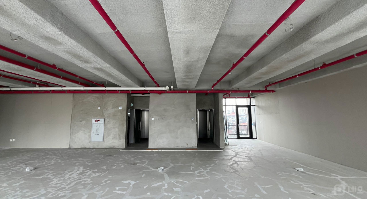 송파나루역 역세권, 방이동 대로변에 위치한 건물 통임대 매물의 6번째 사진