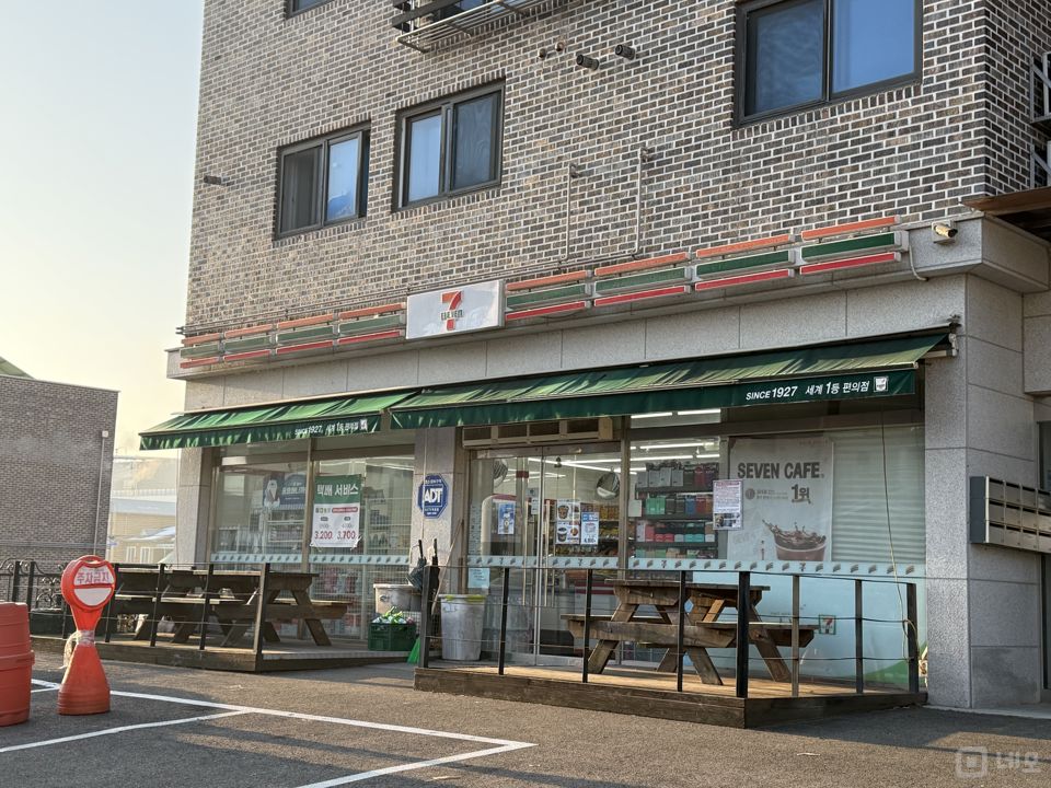 주차 편리, 단골 고객 많은 마정리 편의점 매물의 5번째 사진
