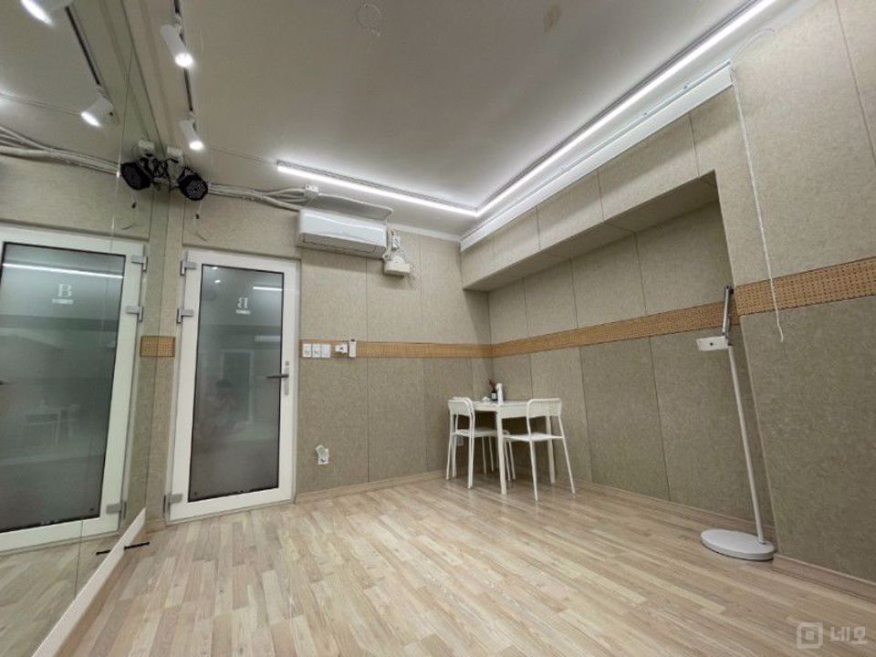 역삼동 복합상권에 위치한 음악연습실 매물의 9번째 사진