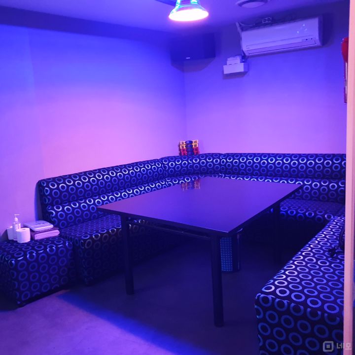 공항동 족발골목 초입의 목좋은 위치 단란주점 매물의 2번째 사진