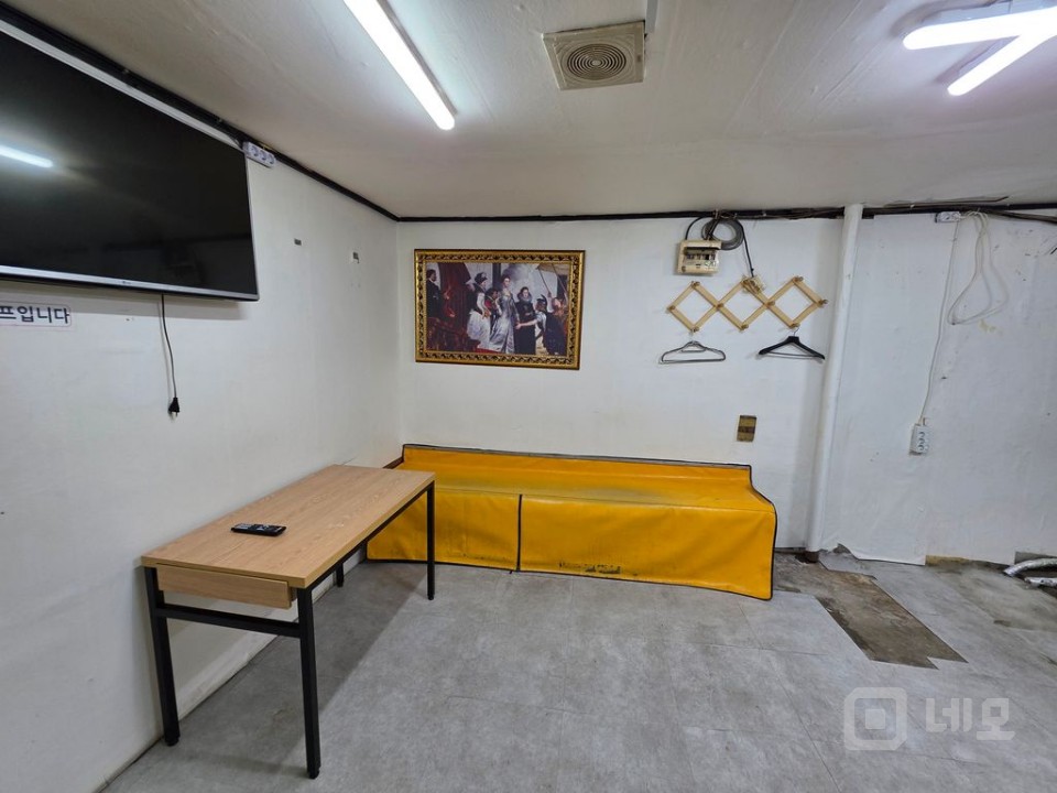 1층상가 피혁및부자재시장 동묘구제시장 등 모든업종가능 권리금 없음 매물의 3번째 사진