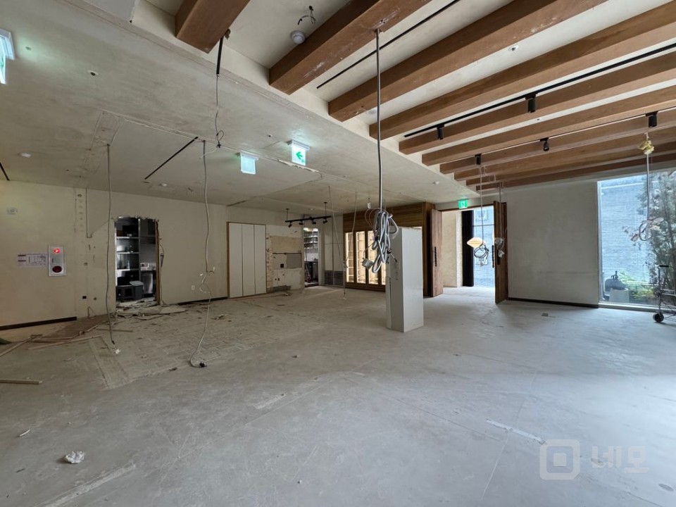 무권리 I 50P I 단독테라스 I 모든 업종 협의 가능 매물의 5번째 사진