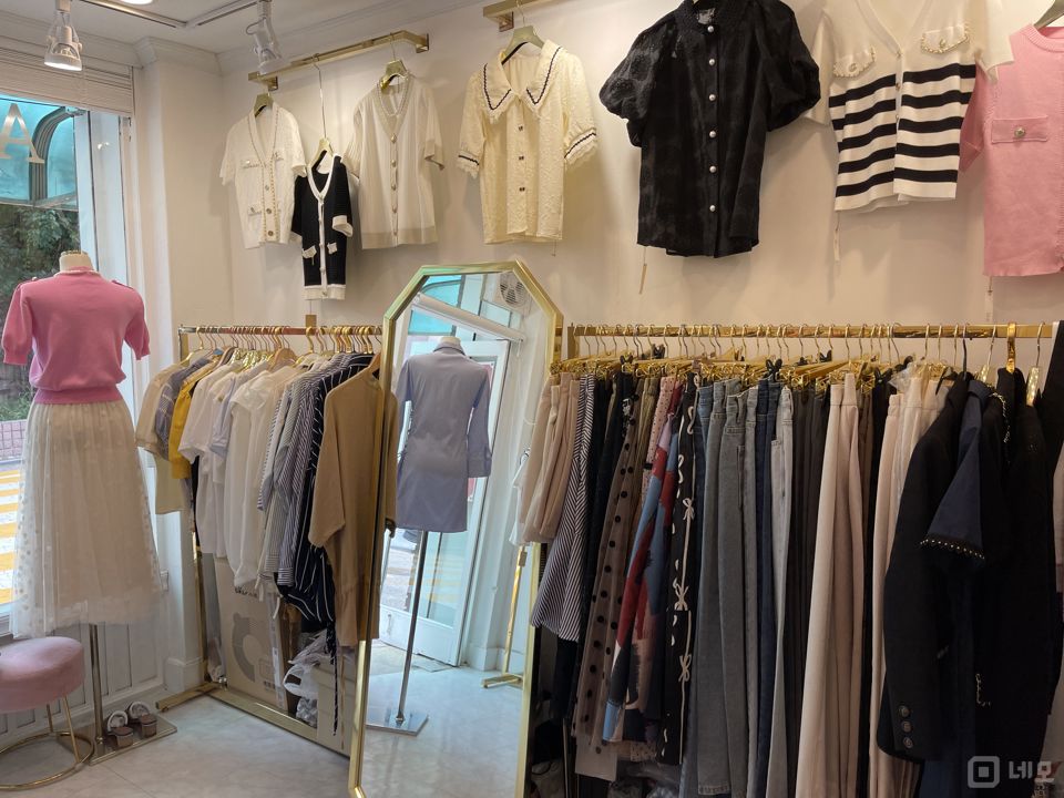 내발산동 주거지역, 깔끔한 시설 의류판매점 매물의 3번째 사진