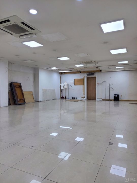 오피스지역내 1층 사무실,창고, 매물의 5번째 사진