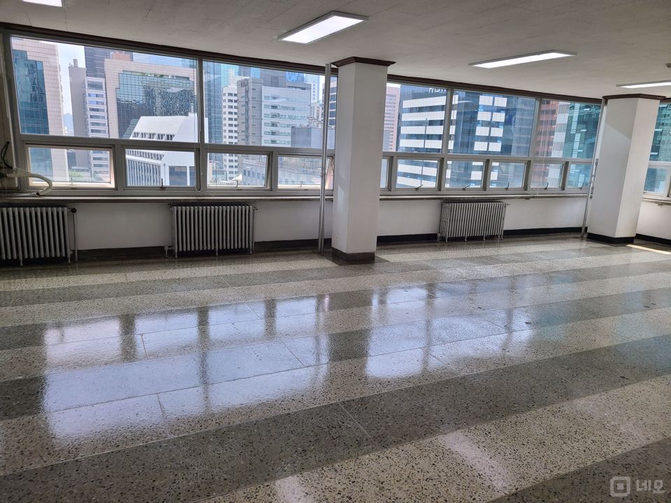 시청역 4번 출구 2분 거리의 교통이 편리한 사무실 매물의 3번째 사진