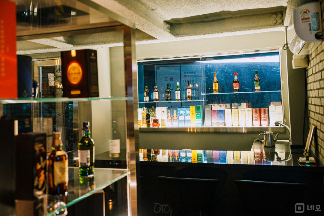 상암동 오피스 지역, 인테리어 및 시설 깔끔한 Bar 매물의 4번째 사진