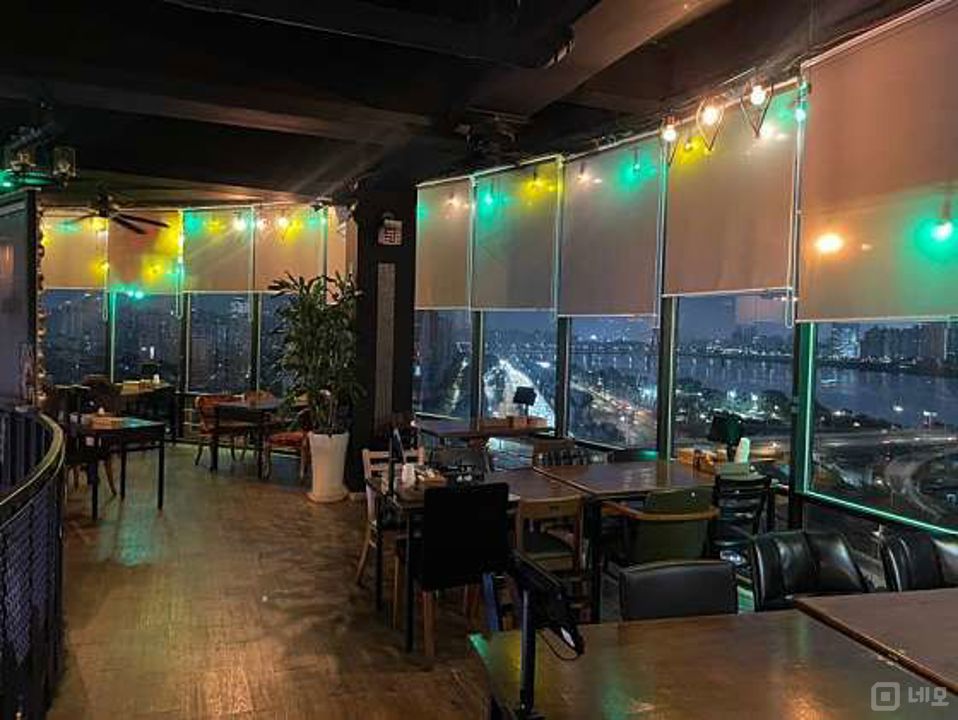 랜드마크, 최고의 한강뷰, 강동구 사람이라면 모르는 사람 없는 매장 매물의 10번째 사진