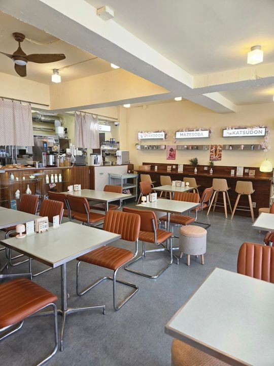 신사동 압구정로데오역 역세권, SNS 핫플레이스인 일식집 매물의 1번째 사진