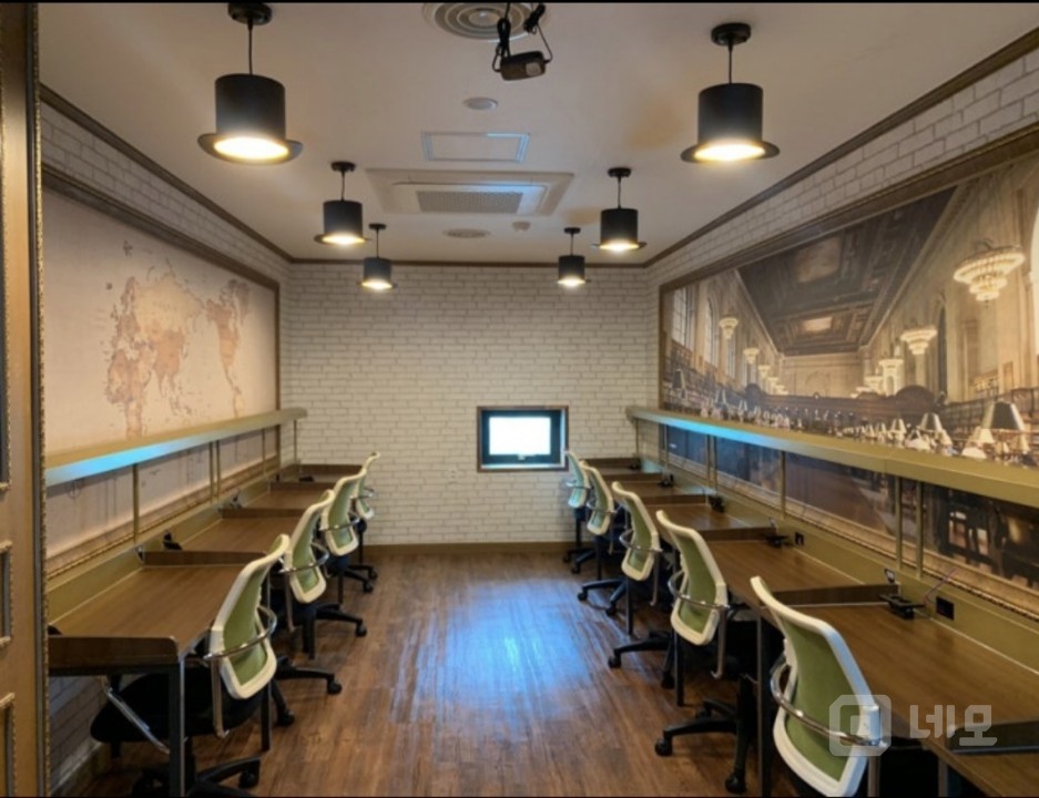 화명신도시 메인 위치 상가 임대 약 100평 매물의 1번째 사진