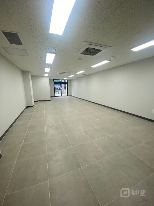 6천 배후세대 초역세권 대도로변 신축상가 매물의 2번째 사진