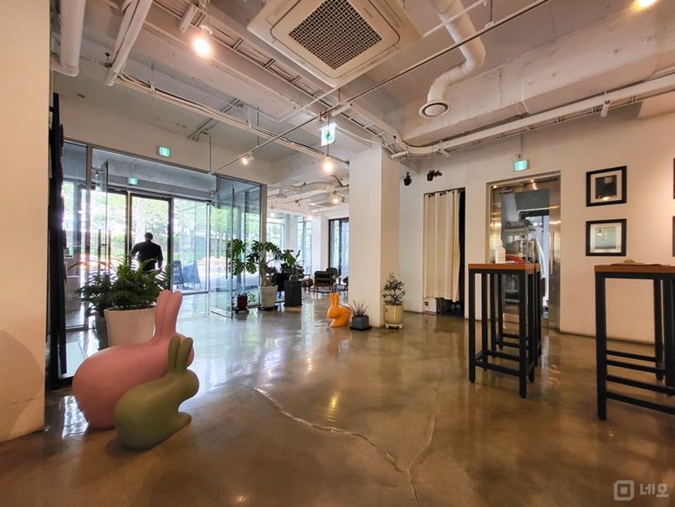 ★무권리★ 갤러리, 브랜드 쇼륨, 디자인 사무실 추천  매물의 1번째 사진