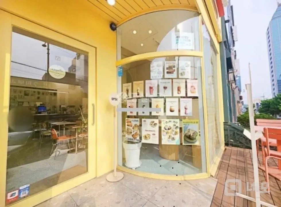 오피스상권 큰 대로변 1층 카페 / 매출 보장된 곳 매물의 4번째 사진
