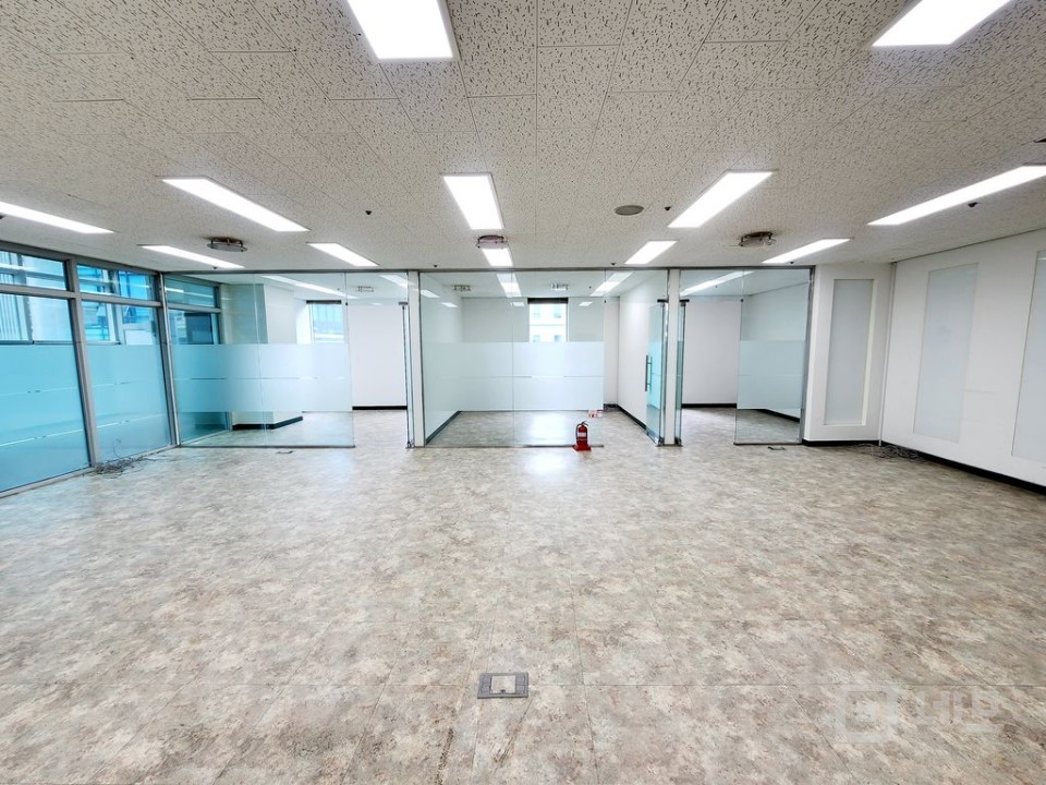 ◈가산더블역세권◈전용35평 룸3◈즉시입주가능◈ 매물의 2번째 사진