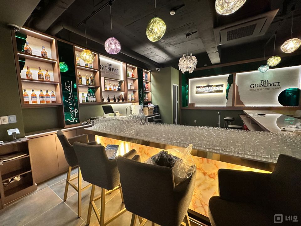 역세권, 시설 깔끔한 방배동 1층 바 매물의 3번째 사진