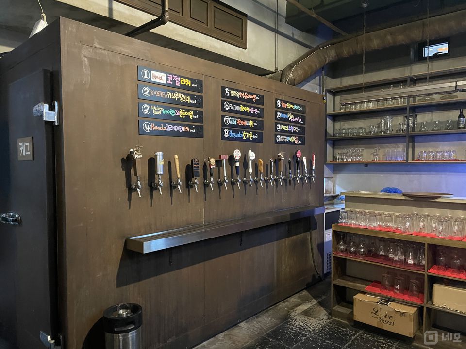 명일동 역세권, 명리단길 내 맥주호프점 매물의 4번째 사진