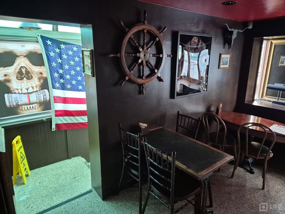 충무로 번화가에 위치한 술집 매물의 6번째 사진