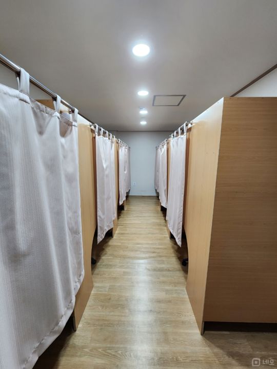 답십리동 주거지역 위치, 다수의 대단지 아파트 인접한 독서실 매물의 3번째 사진