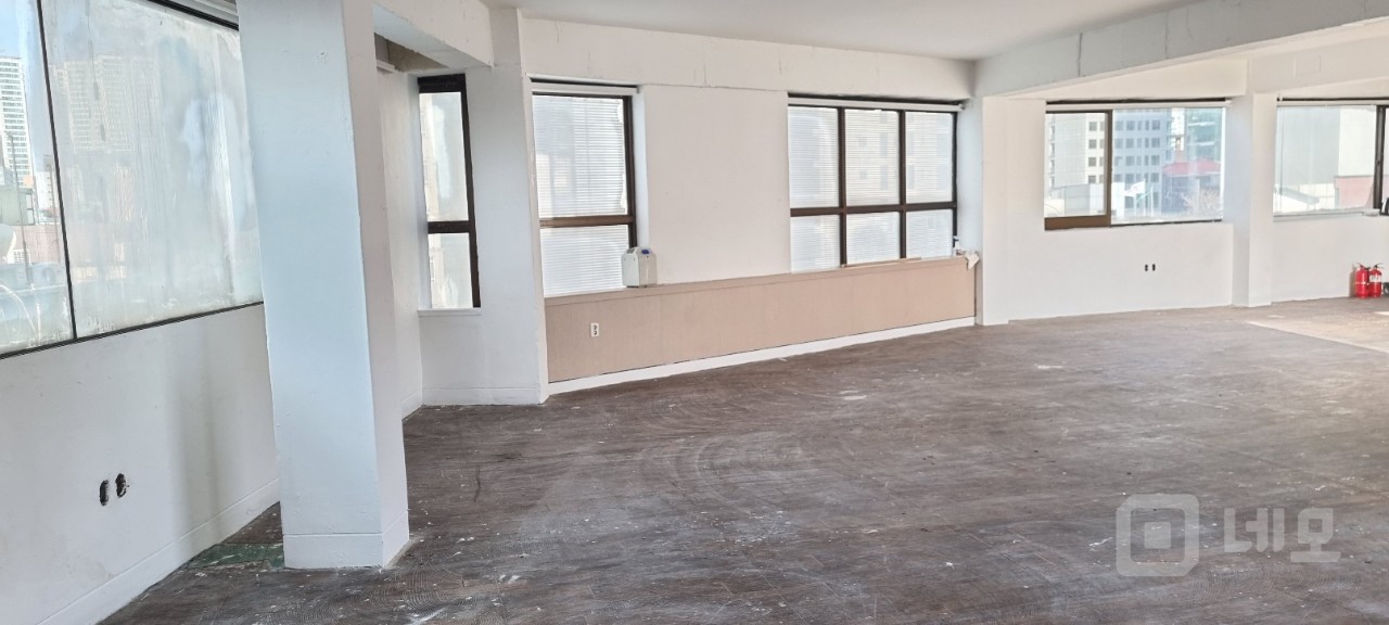 신당동 3분거리 4층 사무실,창고,공장,엘리베이터,주차가능 매물의 1번째 사진